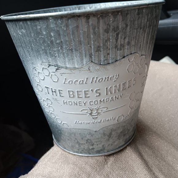 Silver Bucket - Picture 1 of 1